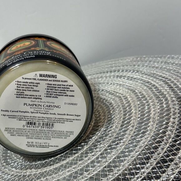BBW Pumpkin Carving 3 Wick Scented Candle NWT - Picture 3 of 4